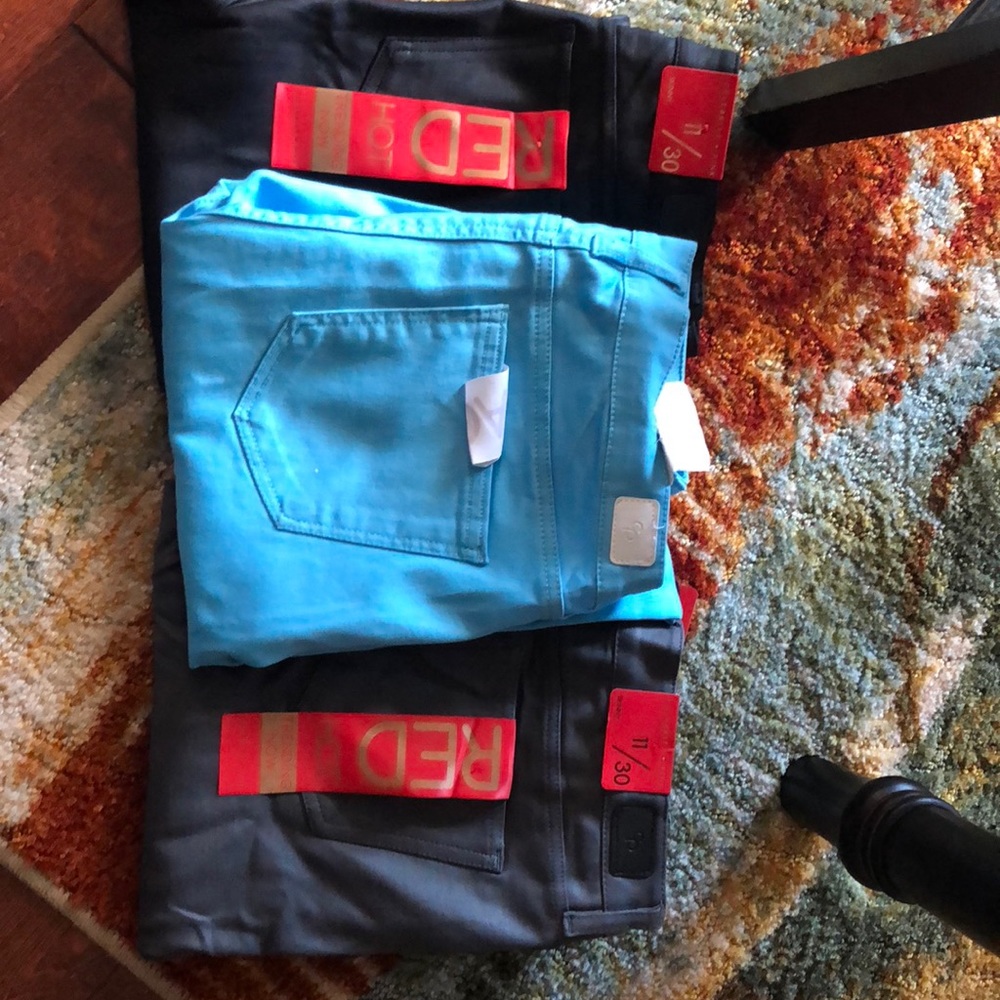 Jegging colored jeans:  grey, turquoise and black